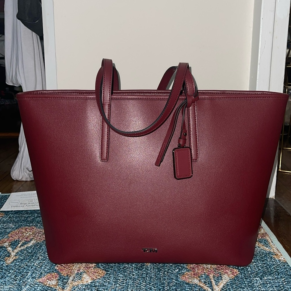 NWT Tumi Voyageur Exclusive everyday tote